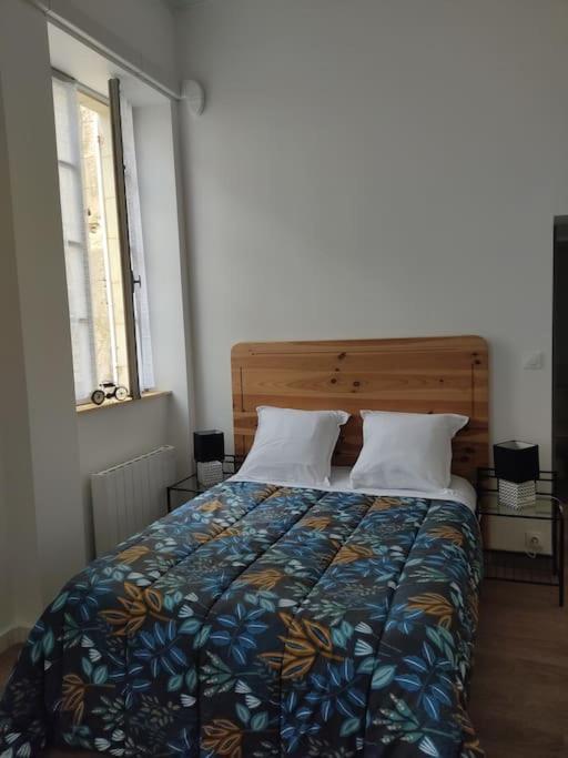 Appartement Avec Parking Prive Saumur Buitenkant foto